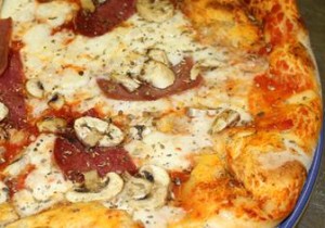 Pizza bei Trattoria Siciliana