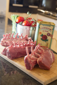 *ORT* Kochschule Genusskunst / Wuppertal *ANLASS* EU-weite Promoaktion für Lammfleisch *RECHTE/PFLICHTEN* Nutzungsrechte räumlich und zeitlich uneingeschränkt & medienunabhängig, im Rahmen der Berichterstattung über den Event bzw. das Projekt. Bei Veröffentlichung ist lt. §13 UhrG der Urheber zu nennen (Foto: Melanie Bauer Photodesign, www.mb-photodesign.com). Veröffentlichung bitte unter Quellenangabe: "obs/LAMM. EINFACH LECKER LOS/Melanie Bauer Photodesign"