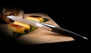 Die Steakmesser von swiss knife werden per Hand geschliffen