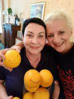 Zofia Behnert und Auberge-Inhaberin Antje Last