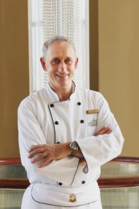 Chefkoch Paul Wieser Paul Wieser ist neuer Küchenchef in Maskat