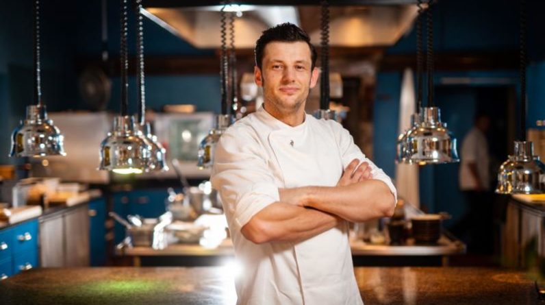 Küchenchef Alexander Müller im 17fuffzig (c) Fotograf Tino Schulz