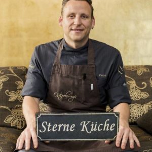 Toques d‘Or Chef Pierre Nippkow Aufsteiger 2020 im - Der große Guide 2020